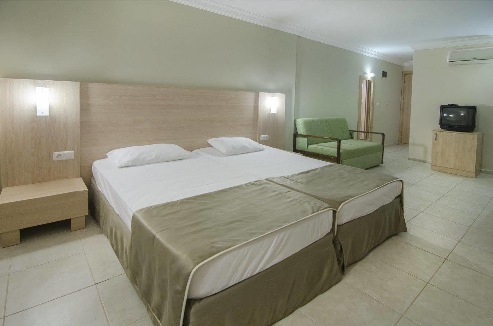 Hotel Sealight Family Club